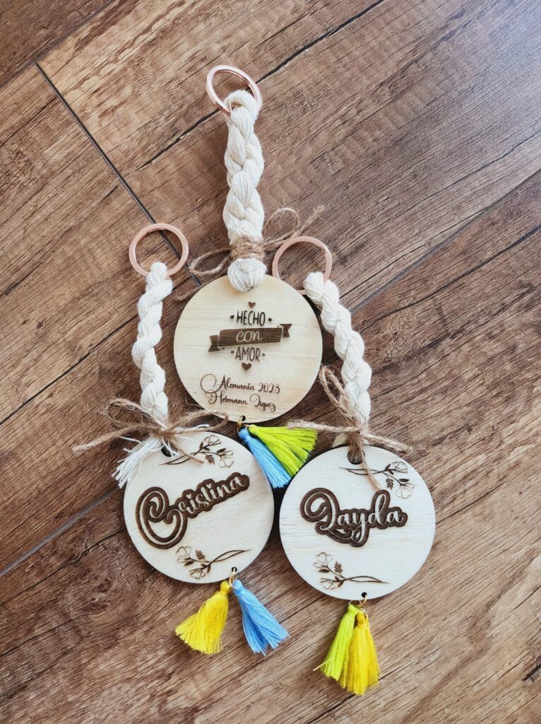 Personalisierte Geschenke Geschenke aus Holz Handgemachte Geschenke Holzdesigns Individuelle Holzprodukte Kreative Geschenkideen Maßgeschneiderte Geschenke Holzdeko Hochzeitsgeschenke aus Holz Nachhaltige Geschenke